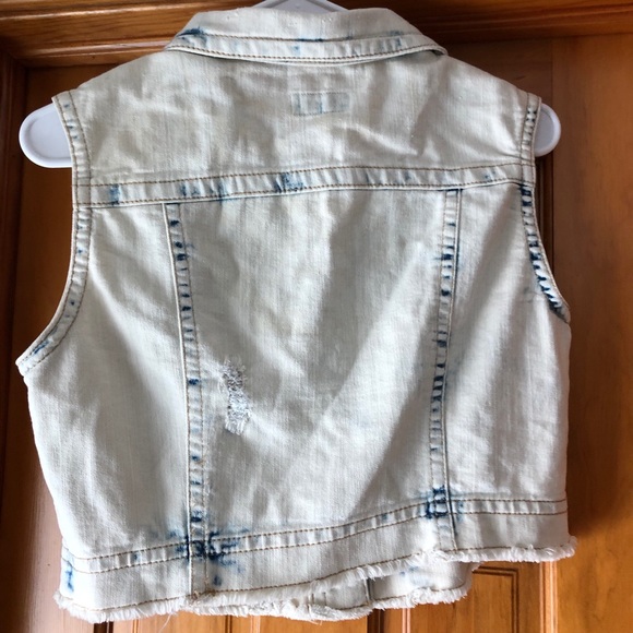 Jean jacket - Picture 5 of 8